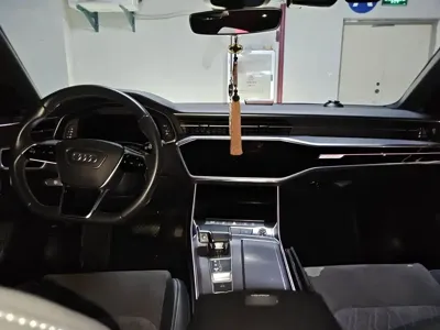 Audi A6L 2022, 93500 км, за 222000 CNY - фото 6