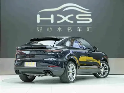 Porsche Cayenne 2023, 30000 км, за 608000 CNY