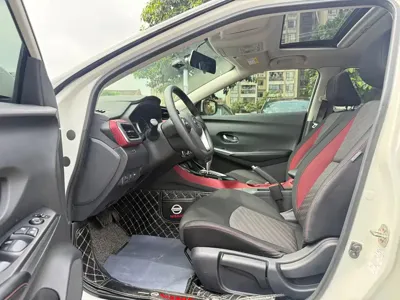 Nissan Bluebird 2018, 80000 км, за 35800 CNY - фото 7