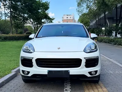 Porsche Cayenne 2015, 90000 км, за 158000 CNY