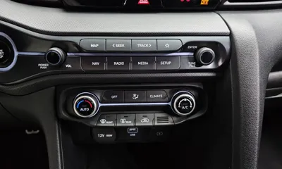 Hyundai Veloster 2022, 54315 км, за 14900000 KRW - фото 29