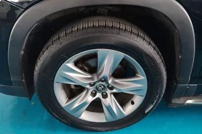 Toyota Highlander 2017, 87800 км, за 115592.67 CNY - фото 8