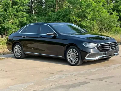 Mercedes-Benz E-Class 2023, 90000 км, за 229800 CNY