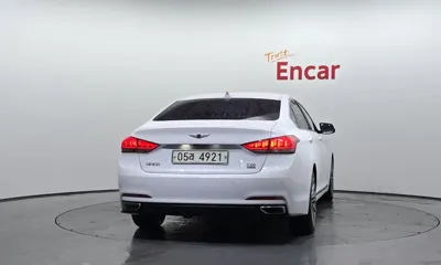 Hyundai Genesis 2015, 131178 км, за 10000000 KRW