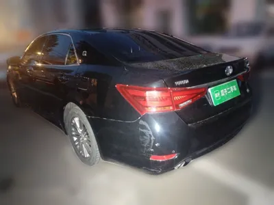 Toyota Crown 2018, 92400 км, за 118865.3 CNY