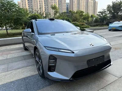 Nio ET5 2025, 8000 км, за 183600 CNY