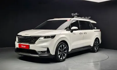 Kia Canival · 2023 год
