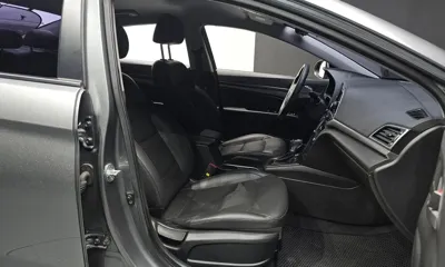 Hyundai Avante 2018, 154071 км, за 7900000 KRW - фото 10