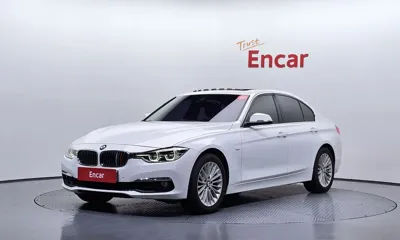 BMW 3-Series · 2016 год