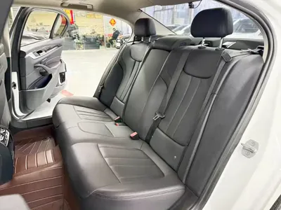 BMW 5 Series 2018, 150000 км, за 113800 CNY - фото 13