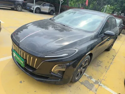 Hongqi E-QM5 · 2023 год