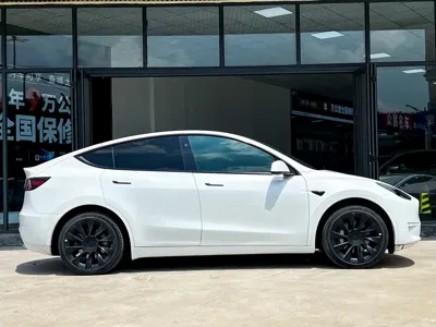 Tesla Model Y 2024, 44000 км, за 176800 CNY