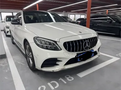 Mercedes-Benz C-Class 2019, 99900 км, за 84300 CNY