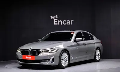 BMW 5-Series · 2021 год