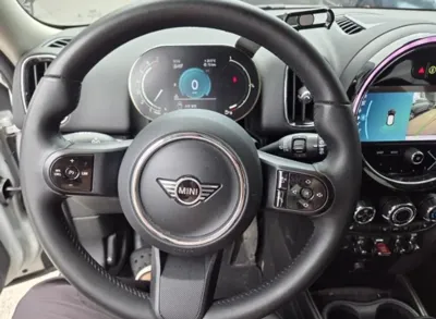 MINI Countryman 2022, 60865 км, за 28500000 KRW