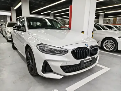 BMW 1 Series 2023, 29000 км, за 101000 CNY
