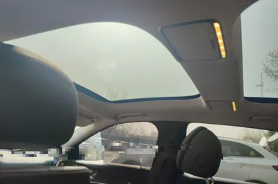 Mercedes-Benz E-Class 2019, 77100 км, за 202992.87 CNY - фото 15