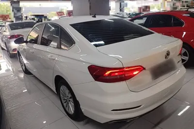 Volkswagen Lavida 2019, 67400 км, за 64442.95 CNY
