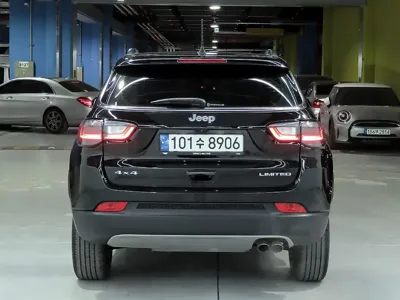 Jeep Compass 2022, 69823 км, за 19300000 KRW