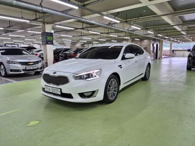 Kia K7 · 2015 год