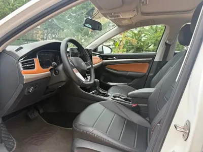 Volkswagen Bora 2024, 5500 км, за 68800 CNY