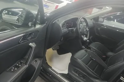 Volkswagen Tiguan L 2021, 62200 км, за 121612.57 CNY - фото 31