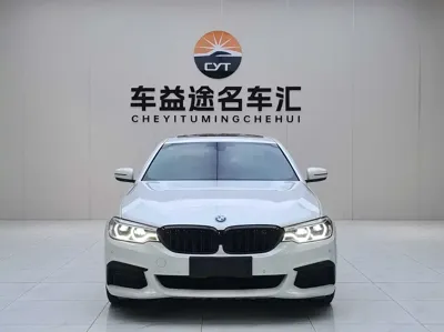 BMW 5 Series 2020, 76100 км, за 179800 CNY