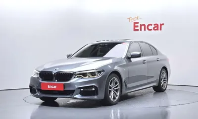 BMW 5-Series · 2017 год
