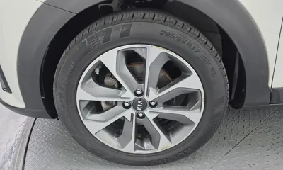 Kia Stonic 2018, 167057 км, за 7300000 KRW - фото 5