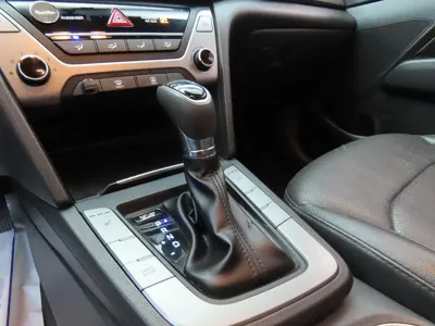 Hyundai Avante 2017, 109725 км, за 7500000 KRW - фото 11