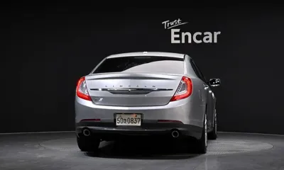 Lincoln MKS 2015, 103055 км, за 2990000 KRW
