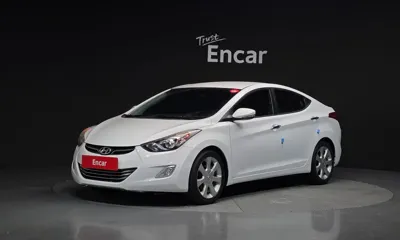 Hyundai Avante · 2012 год