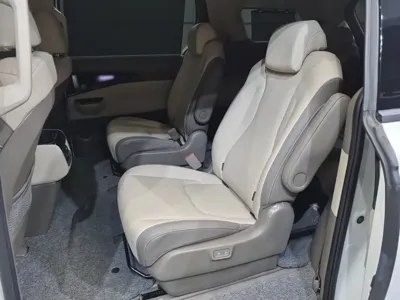 Kia Canival 2023, 14996 км, за 36900000 KRW - фото 8
