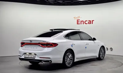 Hyundai Grandeur 2018, 187077 км, за 11690000 KRW