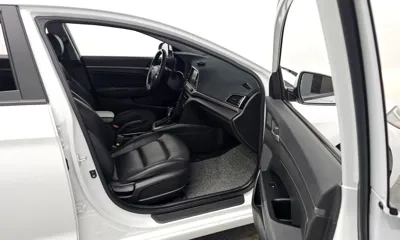 Hyundai Avante 2018, 100880 км, за 9900000 KRW - фото 11