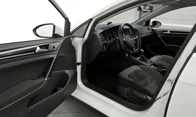 Volkswagen Golf 2016, 121120 км, за 9500000 KRW - фото 10