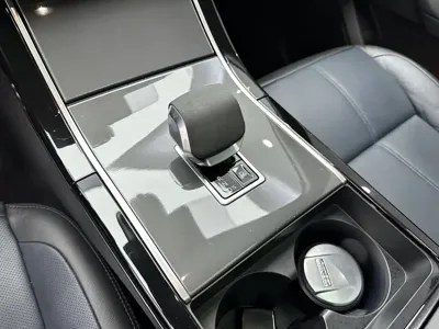 Land Rover Velar 2024, 30000 км, за 276000 CNY - фото 8