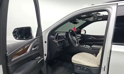 Cadillac Escalade 2021, 46949 км, за 87500000 KRW - фото 10