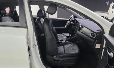 Kia Niro 2018, 242278 км, за 8000000 KRW - фото 12