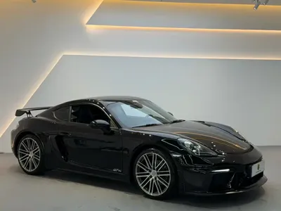 Porsche 718 2018, 30000 км, за 175000 CNY