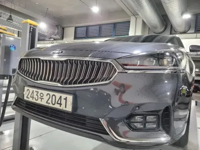 Kia K7 · 2017 год