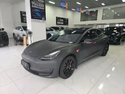 Tesla Model 3 · 2023 год