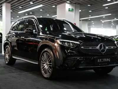 Mercedes-Benz GLC 2025, 12000 км, за 308000 CNY
