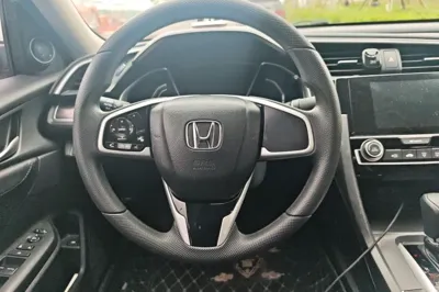 Honda Civic 2019, 24500 км, за 76327.6 CNY - фото 7