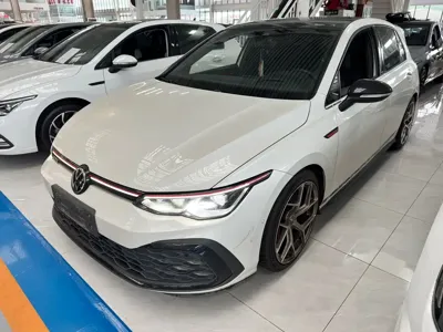 Volkswagen Golf GTI · 2023 год