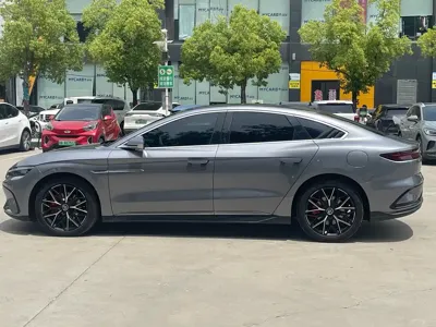 BYD Han 2025, 31000 км, за 119000 CNY - фото 13