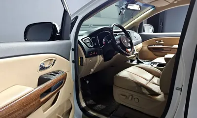 Kia Canival 2018, 192290 км, за 11500000 KRW - фото 10