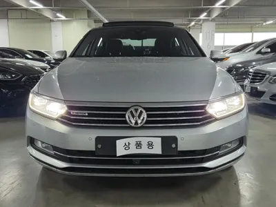 Volkswagen Passat 2018, 340255 км, за 10990000 KRW - фото 1