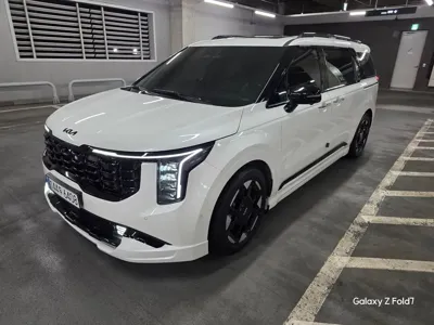 Kia Canival · 2024 год