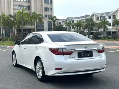 Lexus ES 2017, 87000 км, за 106800 CNY - фото 7